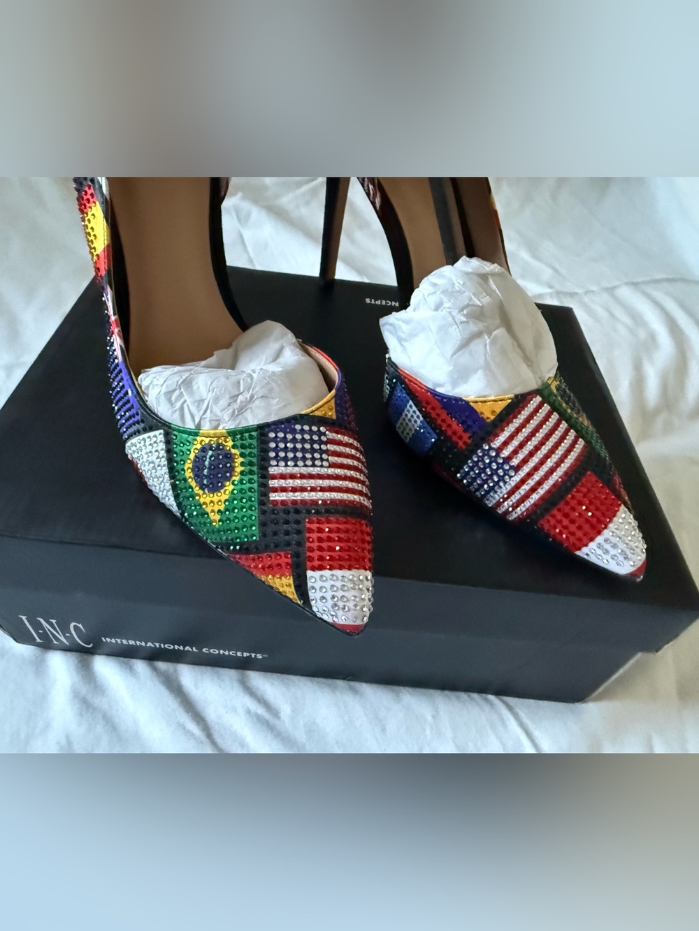 INC International Concepts Colorful Flag Kenjay D'Orsay Heels, Size 8.5 - Picture 6 of 11